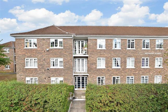 Thumbnail Flat for sale in Addiscombe Road, Croydon, Surrey