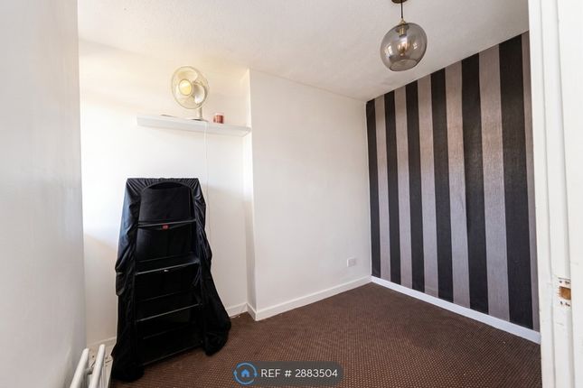 Neville Court, Wear, Washington photo 4