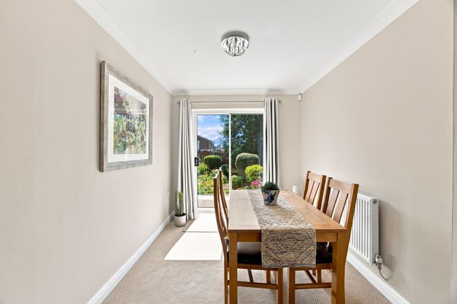 57 Goodshaw Avenue North, Rossendale photo 4