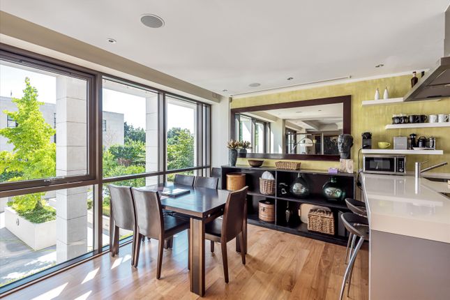 Apartment 11, The Court, Ascot photo 4