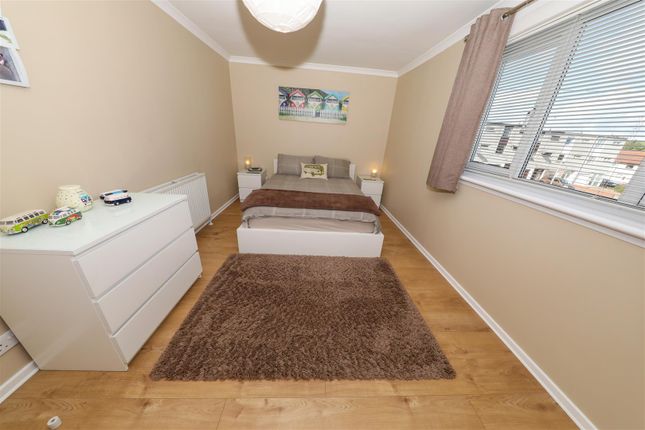 22, Solway Place, Glenrothes photo 4