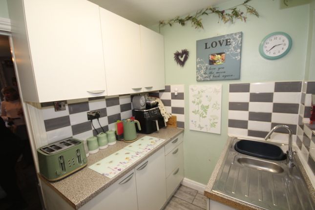 29, Monmouth Road, Bridgwater photo 5