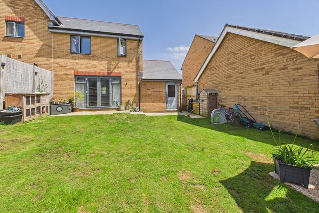 2, Shorelark Way, Bude photo 2