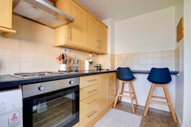 Flat for sale in Magpie Close, Enfield