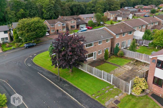 117 Bradshaw Meadows, Bolton photo 2