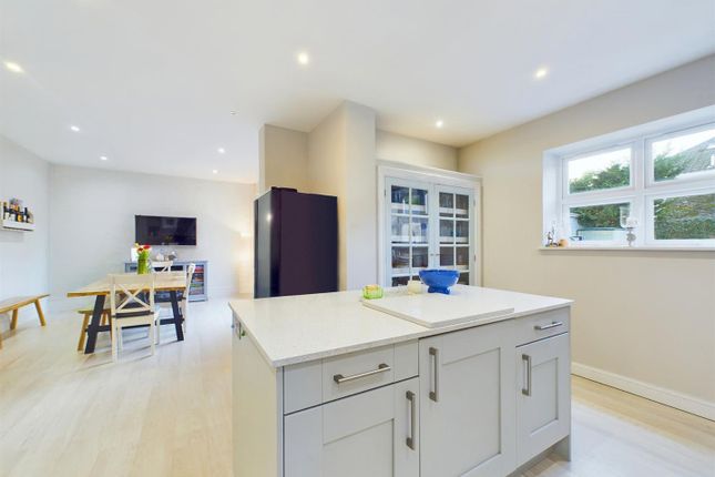 Kitchen Family Room.Jpg