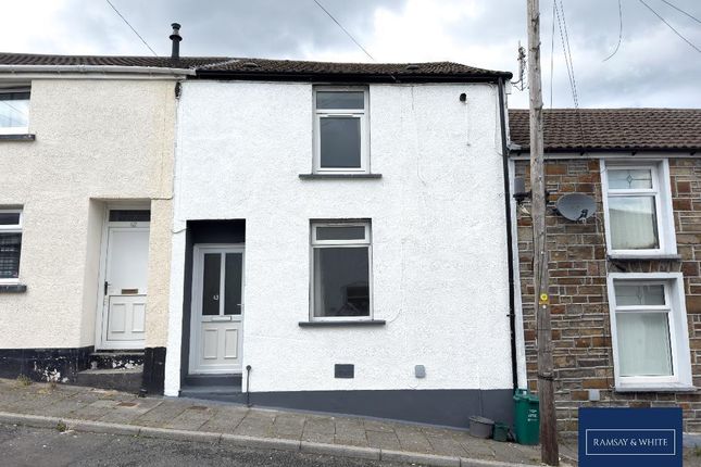 Thumbnail Terraced house to rent in Ynys-Llwyd, Aberdare
