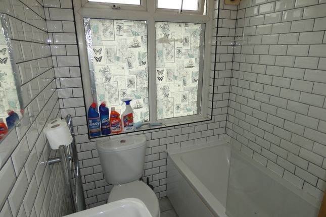 137, Runley Road, LUTON photo 5