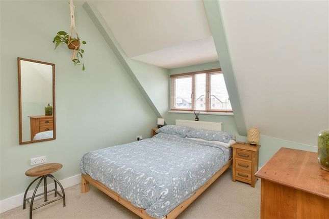 Thumbnail Maisonette for sale in Foundry Passage, Lewes, East Sussex
