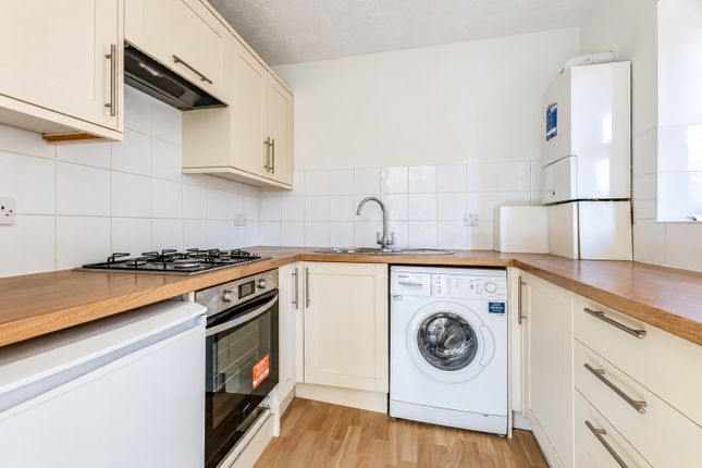 Flat 61,, Balfour Court, Harpenden photo 3