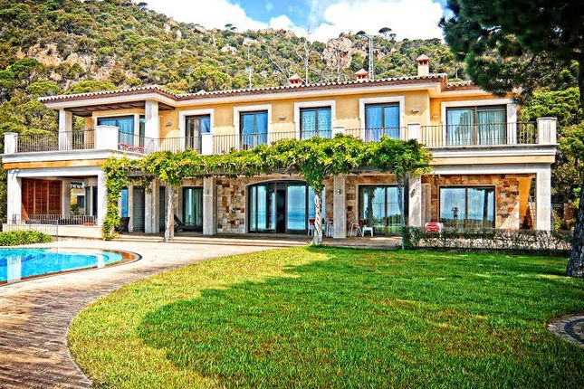 Thumbnail Villa for sale in Sant Feliu De Guixols, Costa Brava, Catalonia