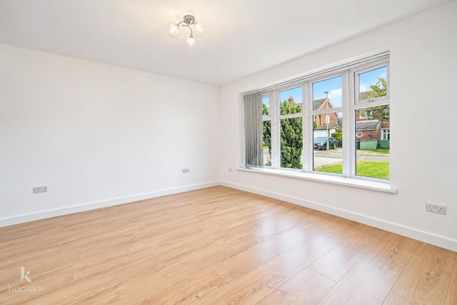 Wardle Close, Radcliffe photo 4