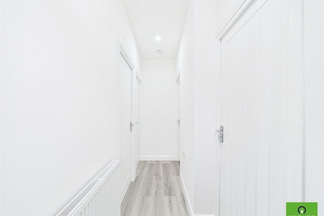 30, Clarence Avenue, Upminster photo 2
