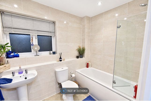 Kensington Way, Polegate, East Sussex photo 2
