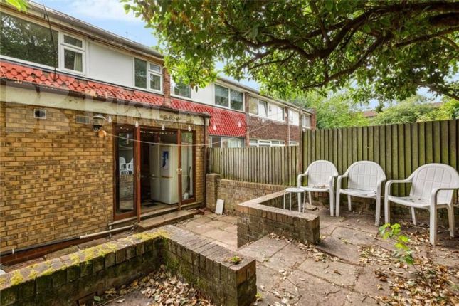 Campsfield Road, London photo 4