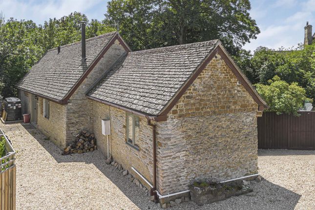 3-bed house on Angora Croft, Main Street, Duns Tew, £615,000