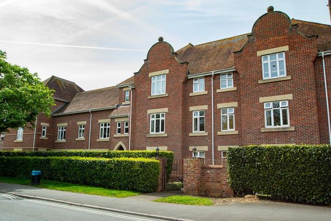 Flat for sale in Walter Bigg Way, Wallingford, Oxfordshire