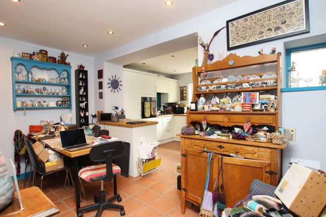 14, St. Davids Place, Llantrisant photo 5