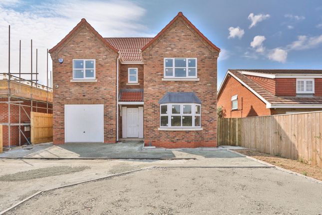 Thumbnail Detached house for sale in Ottringham Road, Keyingham, Hull