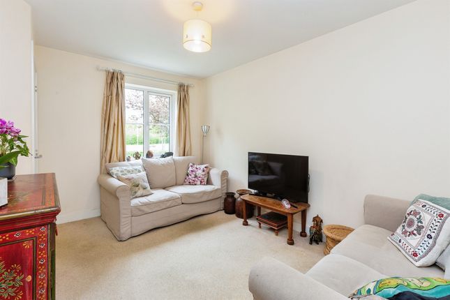 Town house for sale in Pilots Place, Haddenham, Aylesbury