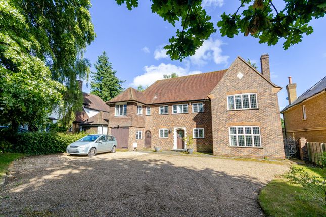 6-bed house on 19 Chestnut Avenue, Rickmansworth, £1,250,000