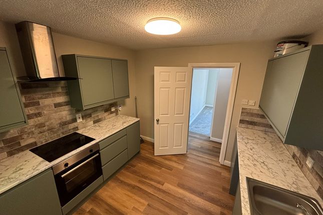8 Rosebay Court, DARLINGTON photo 5
