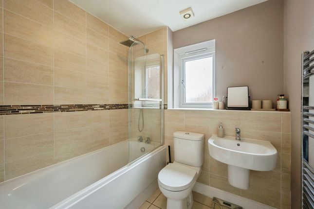 32, South Street, Doncaster photo 4