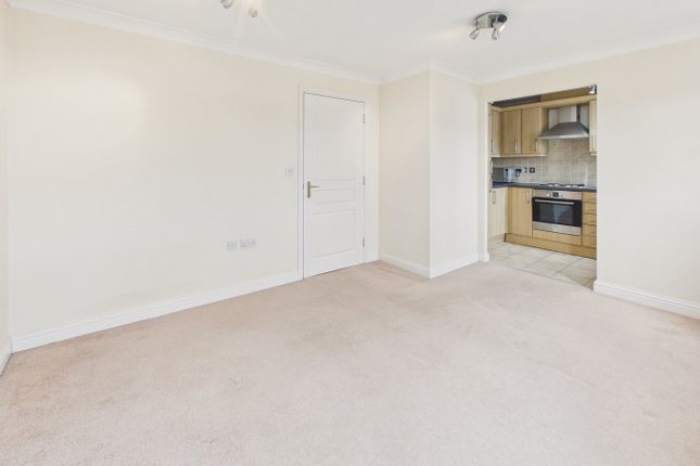 7, Otter Close, Downham Market photo 3