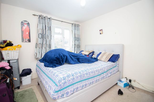 20 Enville House Otley Way, Watford photo 4