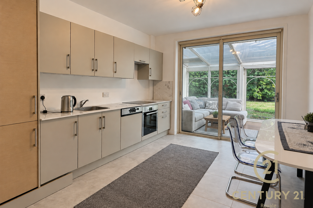 176, Douglas Road, SURBITON photo 4
