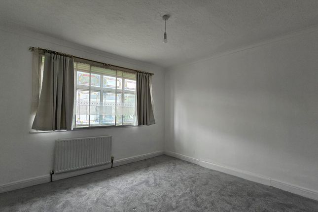 Sudbury Avenue, Wembley photo 5