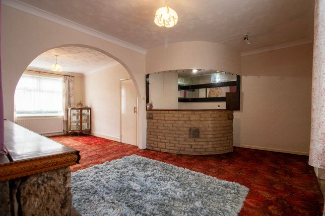 27 Messingham Road, Scunthorpe photo 4