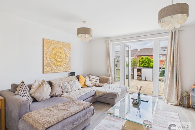 11 Buttercup Way, Newton Abbot photo 3