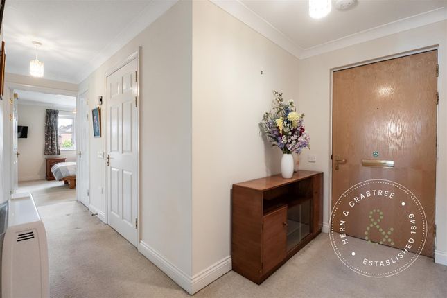 40 Birch Court, Latteys Close, Cardiff photo 4
