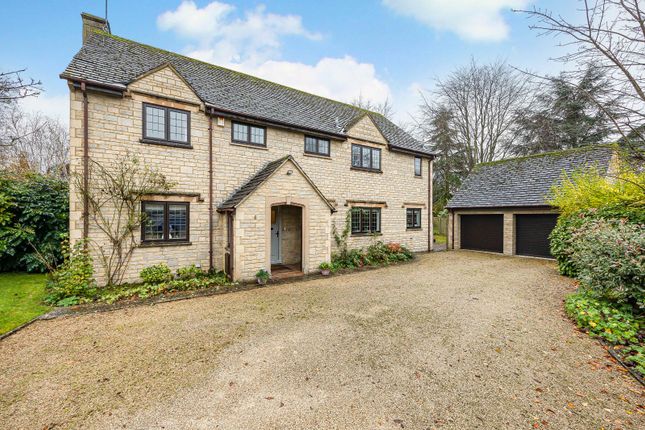 Thumbnail Detached house for sale in Orchard Close, Lechlade, Gloucestershire