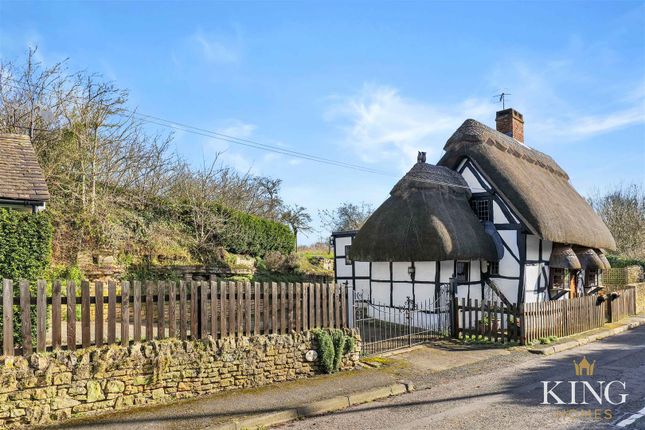 Cottage for sale in Stratford Road, Harvington, Evesham
