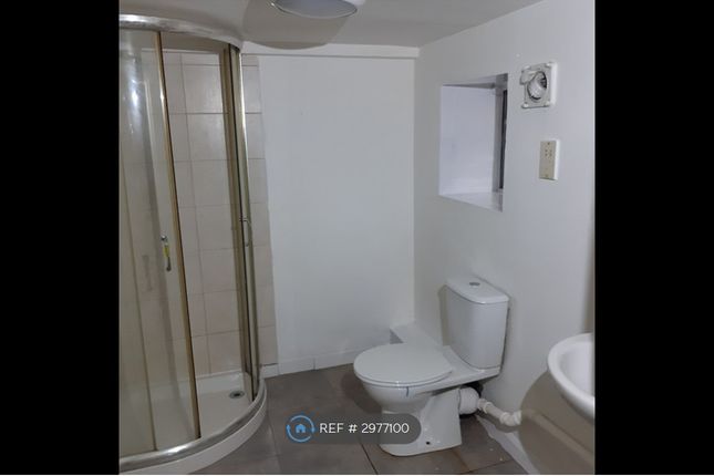 Flat, Thorpe Road, Melton Mowbray photo 5