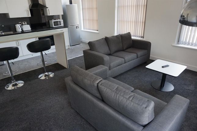 Flat to rent in Encombe Place, Salford