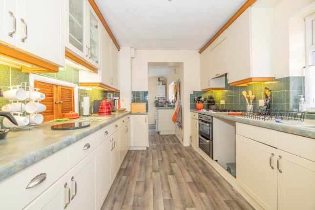 46, Jubilee Road, Canterbury photo 3
