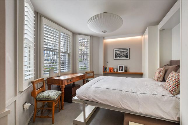Flat for sale in Westbourne Park Road, London