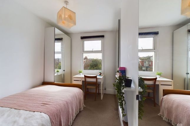 52 Loder Road (3 bed), Brighton photo 2
