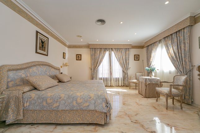 Villa for sale in Marina Alta, Calpe, Spain