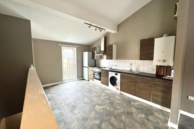 12, Birkenhead photo 2