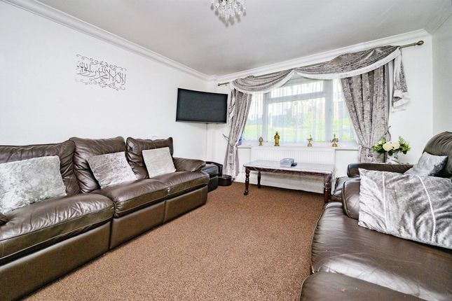171, Northend, Hemel Hempstead photo 3