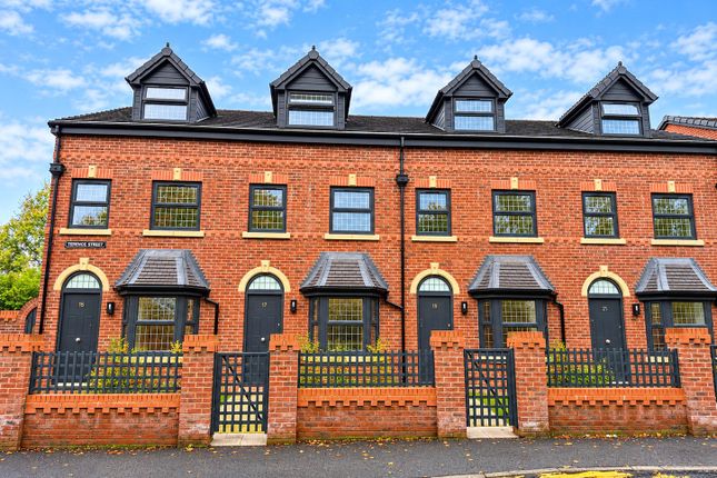17 Terence Street, Newton Heath photo 2