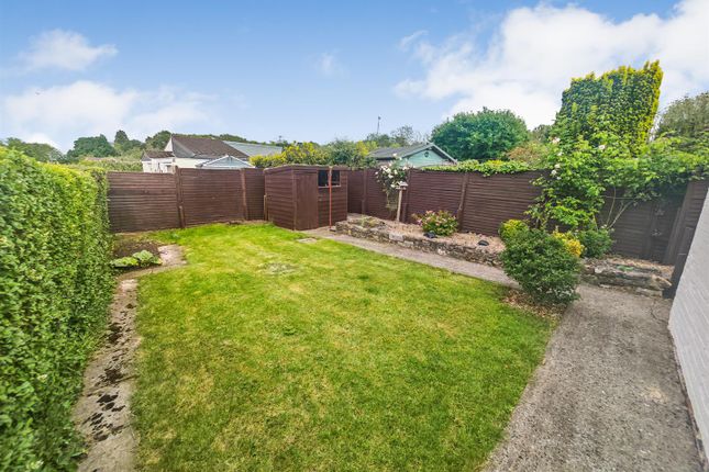 Coldermeadow Avenue, Corby photo 4