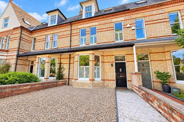 37, Clive Place, Penarth photo 2