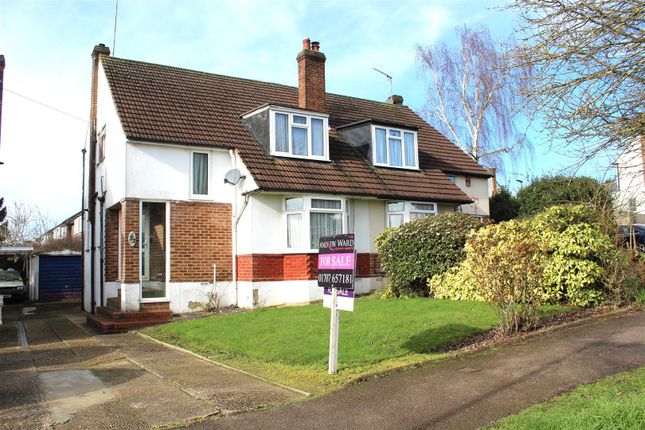 Property for sale in Tempest Avenue, Potters Bar