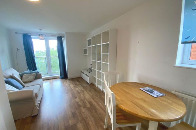 Flat to rent in Sark Tower, Erebus Drive