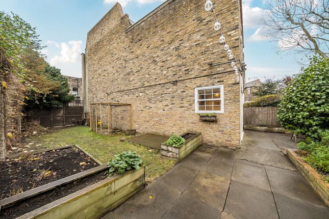 33, Searles Road, London photo 4